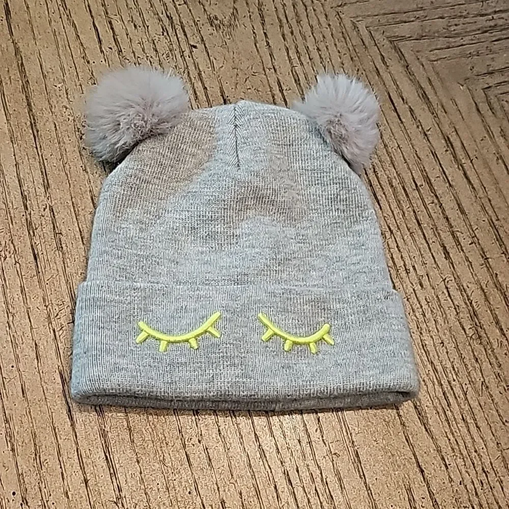 H&M eyelash pom pom beanie size 5T/7